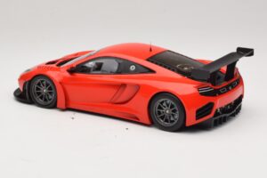 McLaren MP4-12C GT3 Červený 2013 Minichamps 1:18 151121392 Kov – obrázek 5 z 6