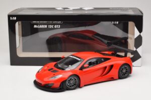 McLaren MP4-12C GT3 Červený 2013 Minichamps 1:18 151121392 Kov – obrázek 6 z 6