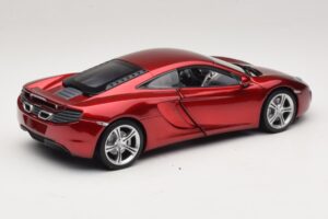 McLaren MP4-12C Červená Metalíza Minichamps 1:18 110133022 Kov – obrázek 3 z 8