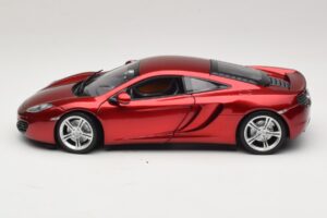 McLaren MP4-12C Červená Metalíza Minichamps 1:18 110133022 Kov – obrázek 4 z 8