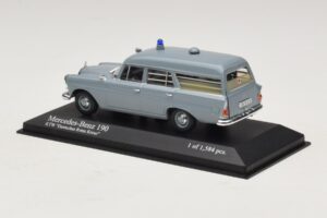 Mercedes 190 W110 Sanitka DRK Minichamps 1:43 400037270 Kov – obrázek 3 z 4