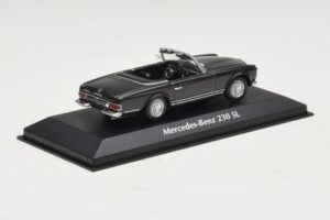 Mercedes 230 SL W113 Šedý Maxichamps 1:43 94003231 Kov – obrázek 2 z 4