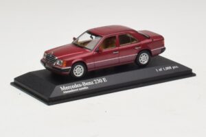 Mercedes 230E W124 Červená Metalíza Minichamps 1:43 400037001 Kov – obrázek 2 z 4