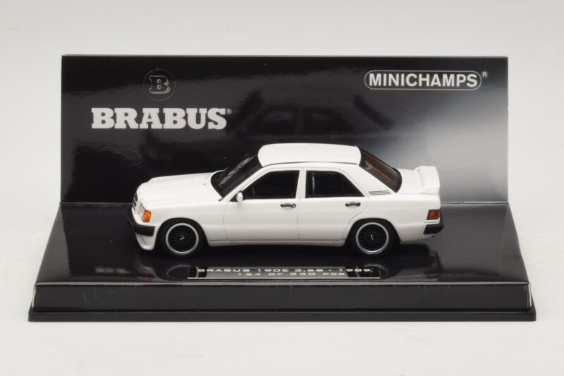 Mercedes Brabus 3.6S 190E W201 Bílý Minichamps 1:43 Mercedes Brabus 3.6S 190E W201 Bílý Minichamps 1:43 437032602 Kov