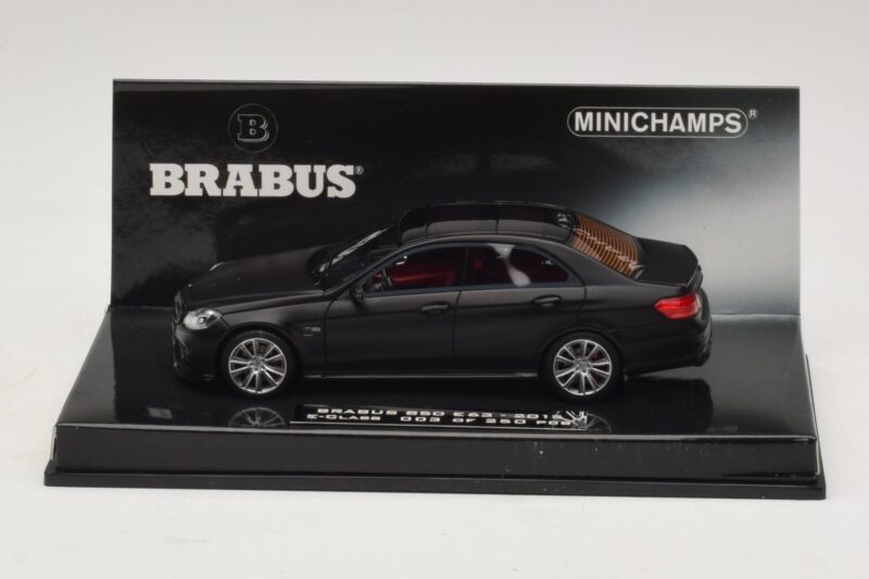Mercedes Brabus 850 E63 W212 Matná Černá Minichamps 1:43 Mercedes Brabus 850 E63 W212 Matná Černá Minichamps 1:43 437034101 Kov
