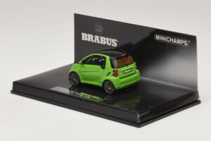 Mercedes Brabus Ultimate 120 Zelený Minichamps 1:43 437032700 Kov – obrázek 3 z 5