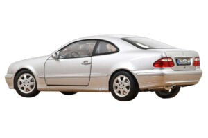 Mercedes CLK C208 Brilliant Silver Norev 1:18 183335 Kov – obrázek 3 z 3