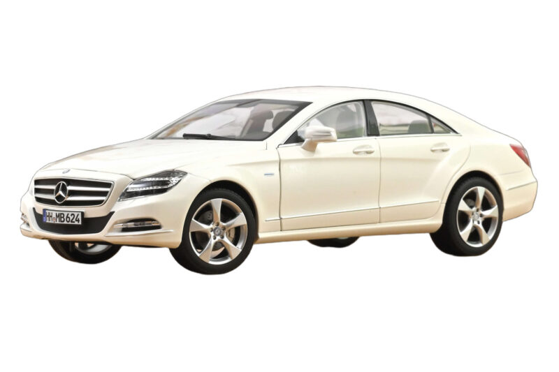 Mercedes CLS C218 Kupé Brilliant White Metallic Norev 1:18 183943 Kov