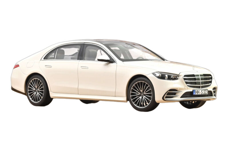 Mercedes S-Class W223 AMG Line Bílý Norev 1:18 Mercedes S-Class W223 AMG Line Bílý Norev 1:18 183807 Kov