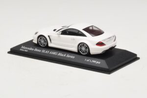 Mercedes SL65 AMG R230 Black Series Matná Bílá Minichamps 1:43 400038222 Kov – obrázek 3 z 4