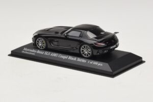 Mercedes SLS AMG C197 Black Series Černá Metalíza Minichamps 1:43 437033020 Kov – obrázek 3 z 4