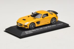 Mercedes SLS AMG C197 Black Series Zlatá Minichamps 1:43 437033022 Kov – obrázek 2 z 4