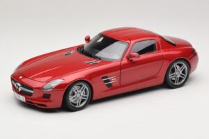 Mercedes SLS AMG C197 Červená Metalíza Minichamps 1:18 100039020 Kov