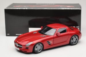 Mercedes SLS AMG C197 Červená Metalíza Minichamps 1:18 100039020 Kov – obrázek 8 z 8