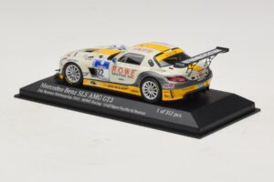Mercedes SLS AMG GT3 #22 Rowe Racing Graf / Jager Nurburgring 24 Hours 2013 Minichamps 1:43 410133222 Kov – obrázek 3 z 4