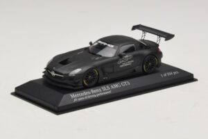 Mercedes SLS AMG GT3 45 Years of Driving Performance Černý Minichamps 1:43 410133200 Kov – obrázek 2 z 4