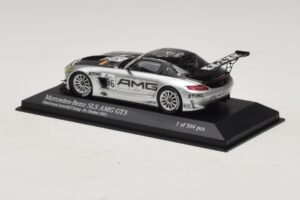 Mercedes SLS AMG GT3 #96 M. Hakkinen / R. Arnold 6 Hours of Zhuhai 2011 Minichamps 1:43 410113296 Kov – obrázek 3 z 4
