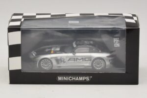 Mercedes SLS AMG GT3 #96 M. Hakkinen / R. Arnold 6 Hours of Zhuhai 2011 Minichamps 1:43 410113296 Kov – obrázek 4 z 4