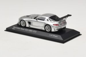 Mercedes SLS AMG GT3 Stříbrná Minichamps 1:43 410113202 Kov – obrázek 3 z 4