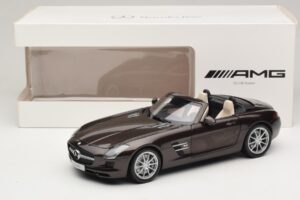 Mercedes SLS AMG Sepang Brown Minichamps 1:18 B66960080 Kov – obrázek 9 z 9