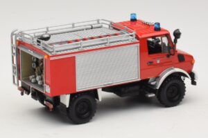 Mercedes Unimog 1300 L TLF 8/18 FF Oberammergau Minichamps 1:43 439033071 Kov – obrázek 2 z 6