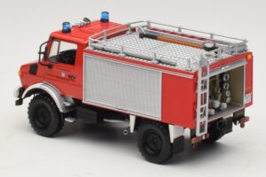 Mercedes Unimog 1300 L TLF 8/18 FF Oberammergau Minichamps 1:43 439033071 Kov – obrázek 5 z 6