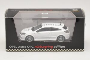 Opel Astra H OPC Nurburgring Edition Bílý Minichamps 1:43 ASTRA005 Kov – obrázek 4 z 4