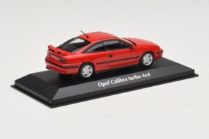 Opel Calibra Turbo 4x4 Červený Maxichamps 1:43 940045721 Kov – obrázek 2 z 4