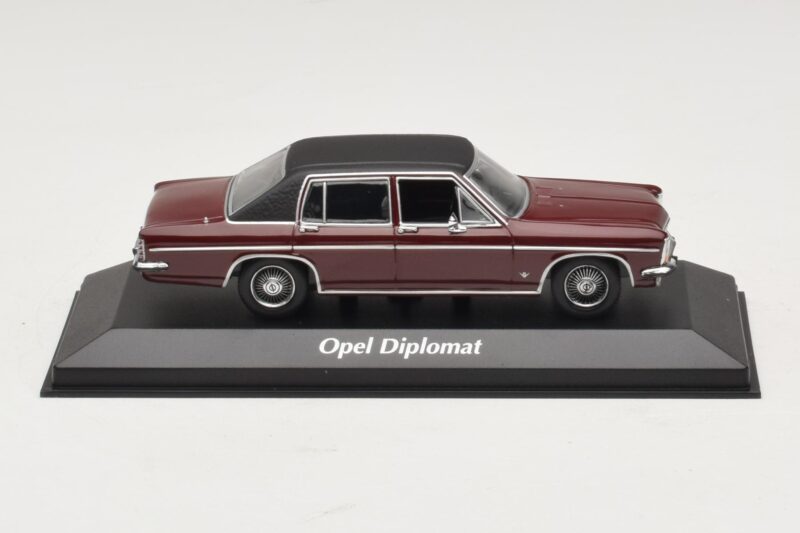 Opel Diplomat B Tmavě Červený Maxichamps 1:43 940046071 Kov