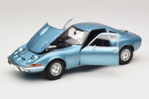 Opel GT Blue Metallic Minichamps 1:18 180049030 Kov – obrázek 2 z 8