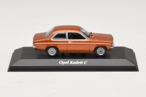 Opel Kadett C Bronzový Metalický Maxichamps 1:43 940045600 Kov