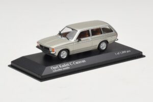 Opel Kadett C Caravan Silver Metallic Minichamps 1:43 400048111 Kov – obrázek 2 z 4