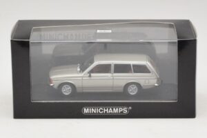 Opel Kadett C Caravan Silver Metallic Minichamps 1:43 400048111 Kov – obrázek 4 z 4
