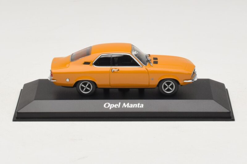 Opel Manta A Oranžový Maxichamps 1:43 940045500 Kov