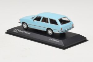 Opel Rekord D Caravan Světle Modrý Minichamps 1:43 400044014 Kov – obrázek 3 z 4
