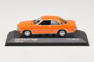 Opel Rekord D Kupé Oranžový Minichamps 1:43 400044024 Kov