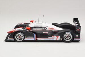 Peugeot 908 HDi FAP LMP1 #7 M. Gene / N. Minassian / J. Villeneuve 24 Hours of Le Mans 2007 Minichamps 1:18 150071207 Kov – obrázek 3 z 6