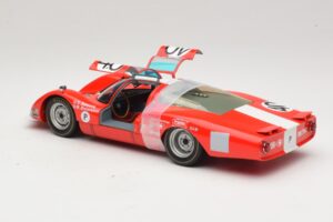 Porsche 906 LH Squadra Tartaruga #40 D. Spoerry / R. Steinemann 12 Hours of Sebring 1967 Minichamps 1:18 100676140 Kov – obrázek 5 z 8