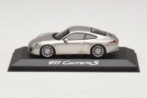 Porsche 911 991 Carrera S Stříbrná Metalíza Minichamps 1:43 WAP0200130C Kov