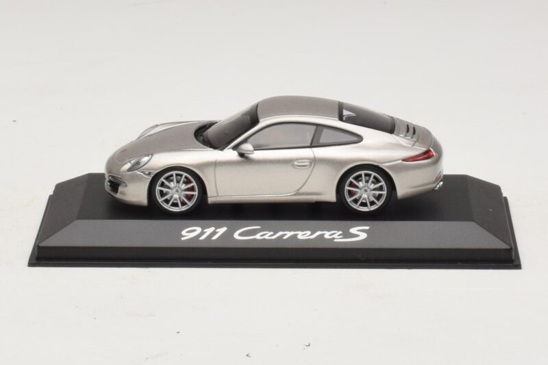 Porsche 911 991 Carrera S Stříbrná Metalíza Minichamps 1:43 WAP0200130C Kov