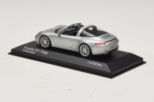 Porsche 911 991 Targa Stříbrný Minichamps 1:43 410062442 Kov – obrázek 3 z 4