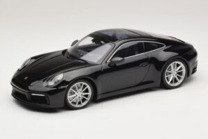 Porsche 911 992 Carrera 4S Černý Minichamps 1:18 WAP0211120R992 Kov