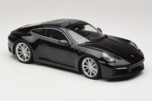Porsche 911 992 Carrera 4S Černý Minichamps 1:18 WAP0211120R992 Kov – obrázek 4 z 6