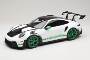 Porsche 911 992 GT3 RS Tribute to Carrera RS Bílý Python Green Norev 1:12 Porsche 911 992 GT3 RS Tribute to Carrera RS Bílý Python Green Norev 1:12 127535 Kov