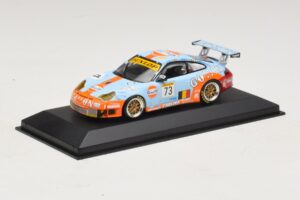 Porsche 911 996 GT3 RSR Gulf #73 Lefort / Lambert 1000km Spa 2005 Minichamps 1:43 400056473-P1 Kov – obrázek 2 z 4