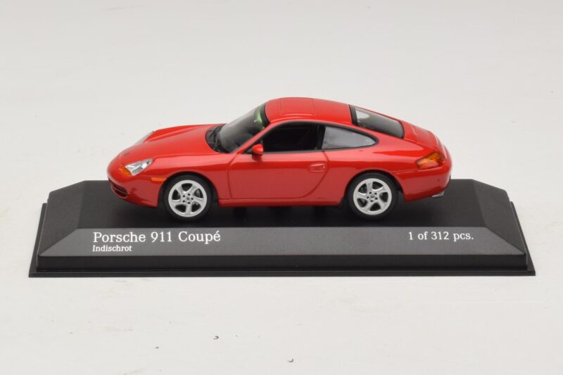 Porsche 911 996 Červený Minichamps 1:43 400061181 Kov