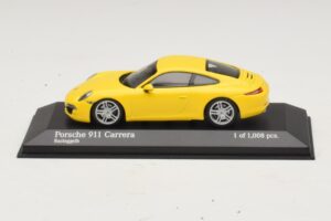 Porsche 911 996 Žlutý Minichamps 1:43 400061182 Kov