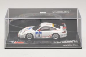Porsche 911 997 GT3 RS #11 24 Hours Nurburgring 2010 Minichamps 1:43 437106711 Kov – obrázek 5 z 5