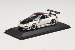 Porsche 911 997 GT3 RSR #9 Presentation 2009 Minichamps 1:43 400096909 Kov – obrázek 2 z 4