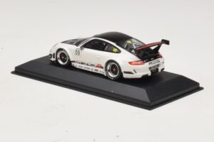 Porsche 911 997 GT3 RSR #9 Presentation 2009 Minichamps 1:43 400096909 Kov – obrázek 3 z 4